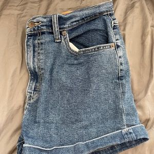 Levi’s high waisted shorts